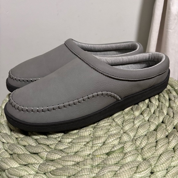 MyPillow MySlipper All Season Gray Leather Comfort Slip-On Slippers NWOB - Picture 3 of 8